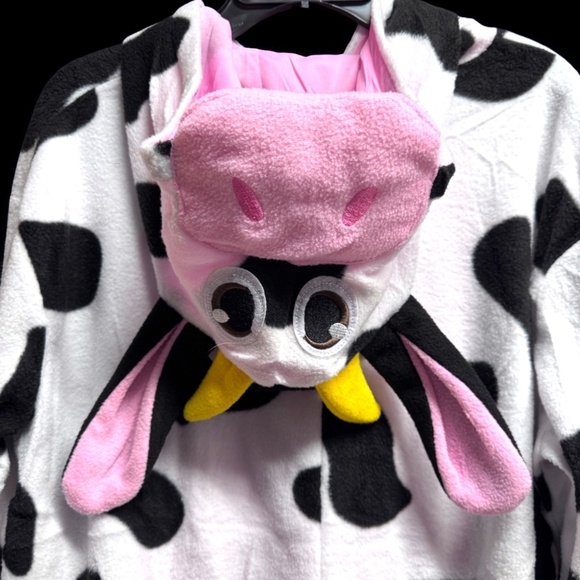 Spooktacular Creations Unisex Cow Pajama Plush Jumpsuit – Size M – NWOT! - Picture 11 of 13